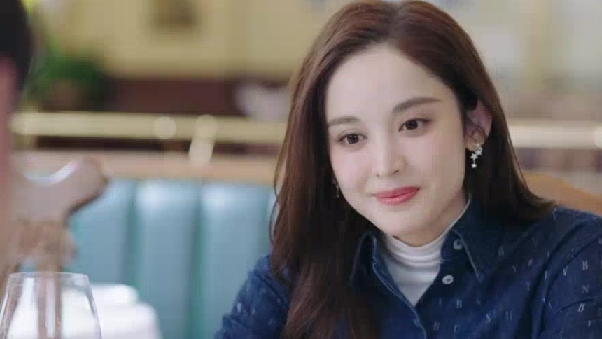 陆子杰让余佳恩教他抓娃娃